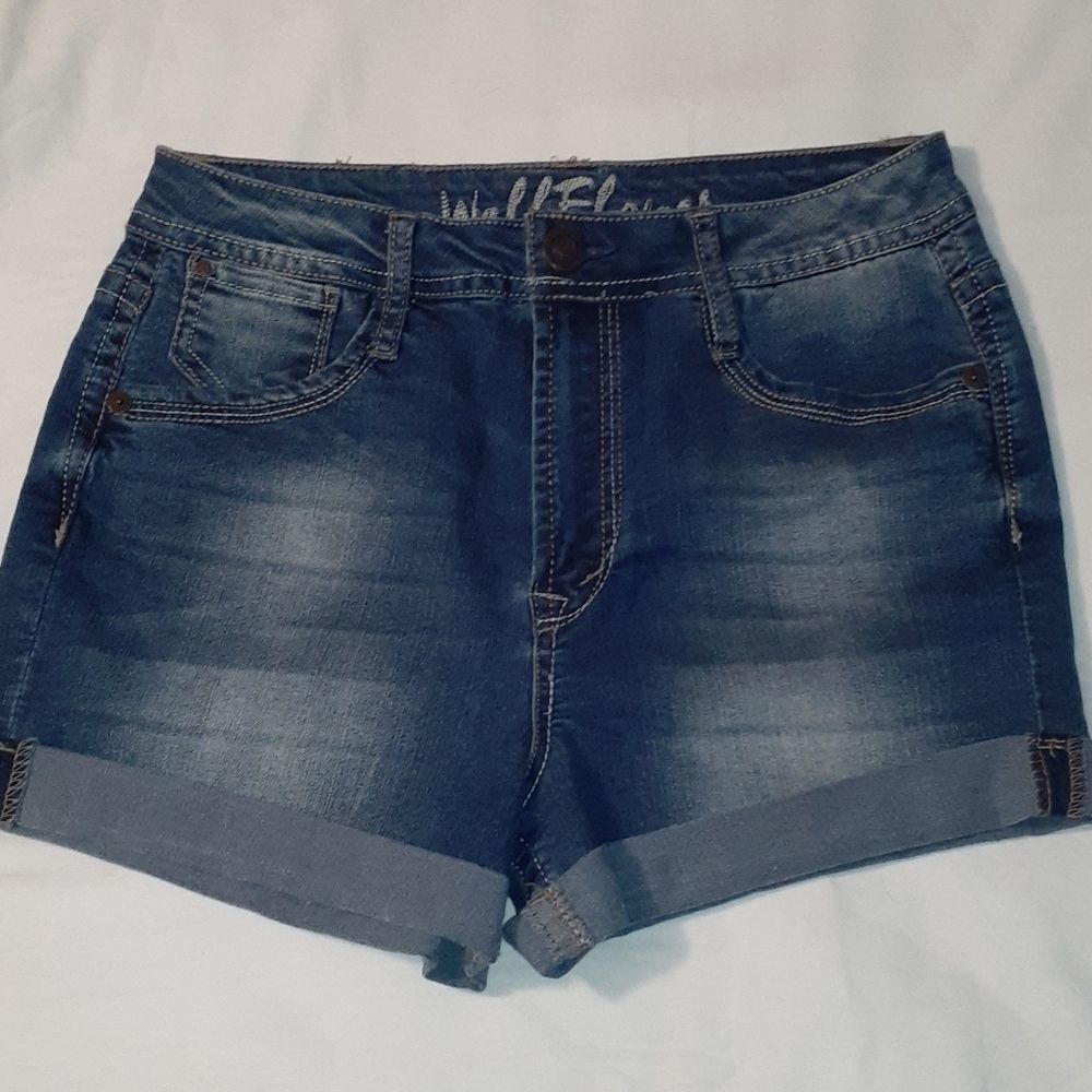 Wallflower Jeans High Rise Folded Hem Jean Shorts‎